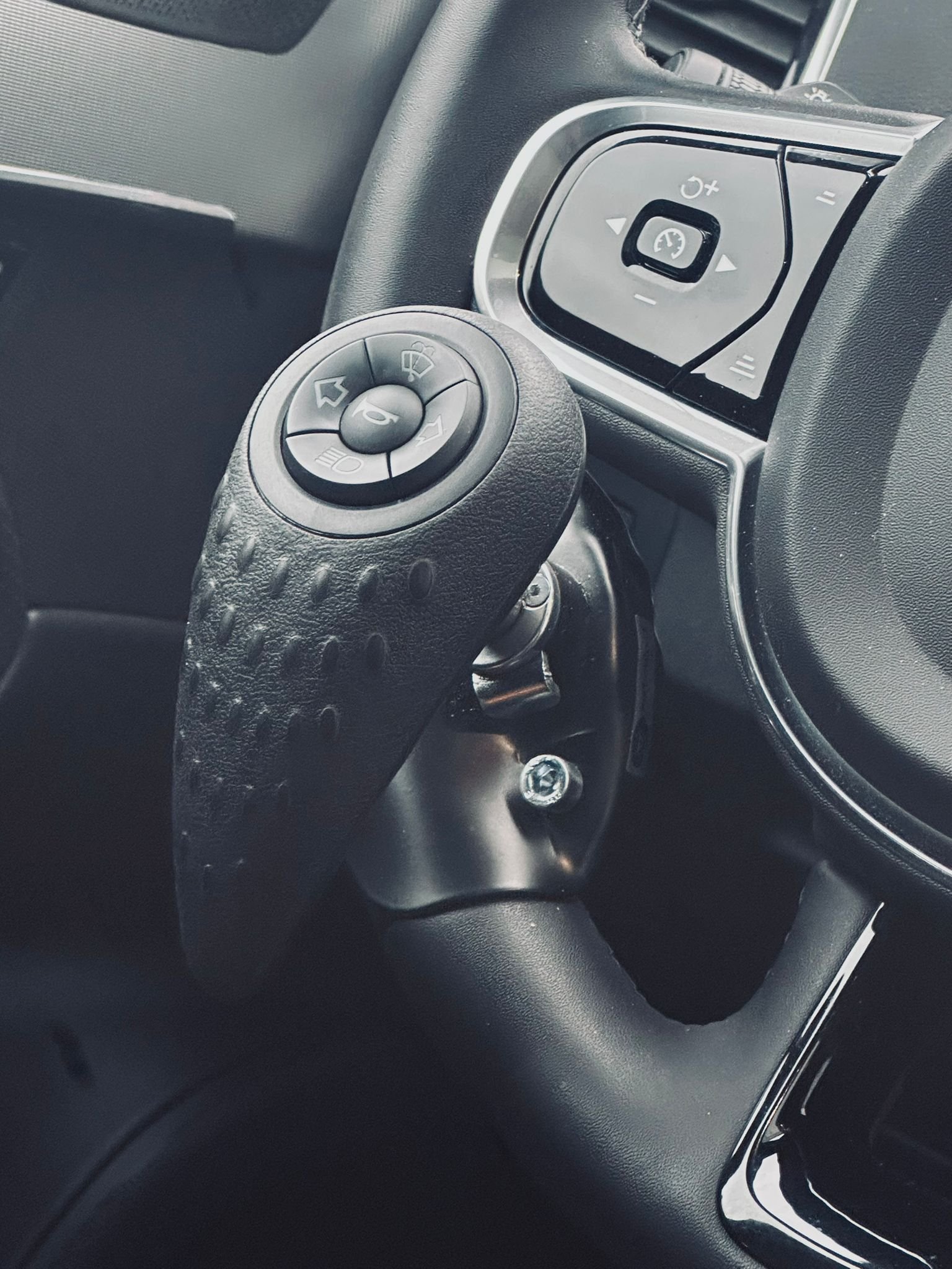 Ergonomický ovladač VAC 412